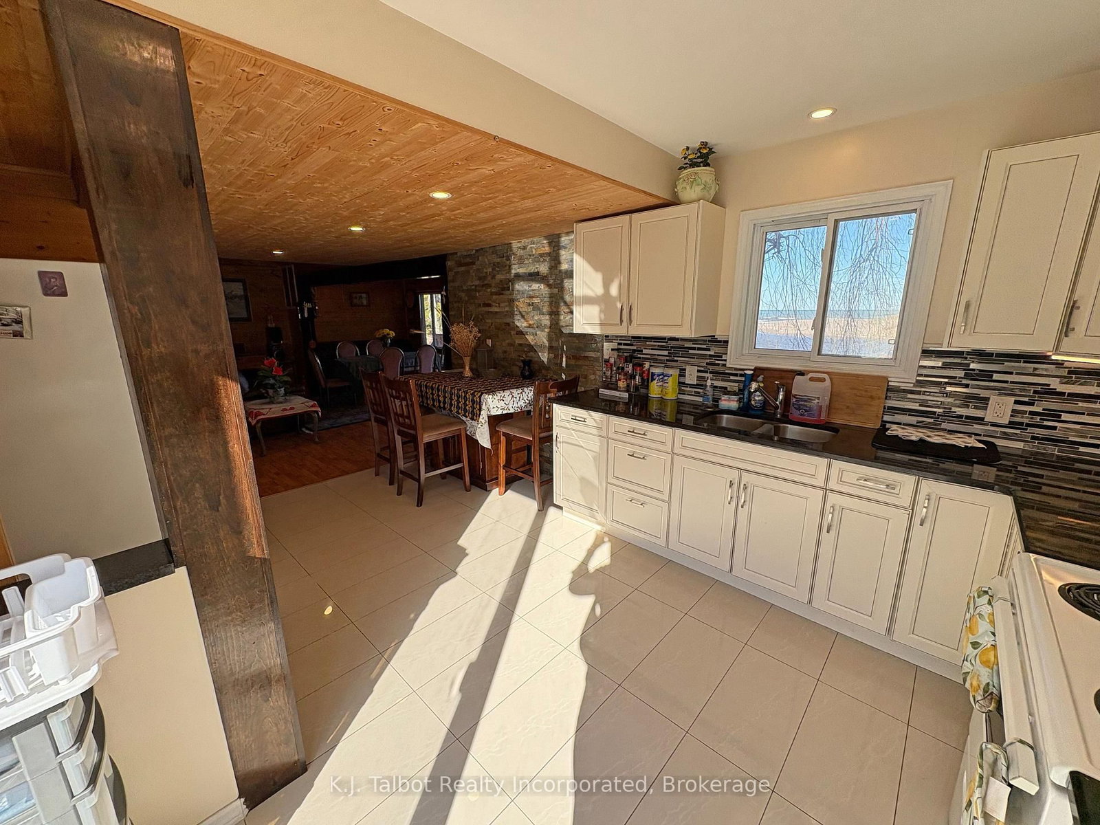 11 Apple Lane • Ashfield-Colborne-Wawanosh, ON photo 28