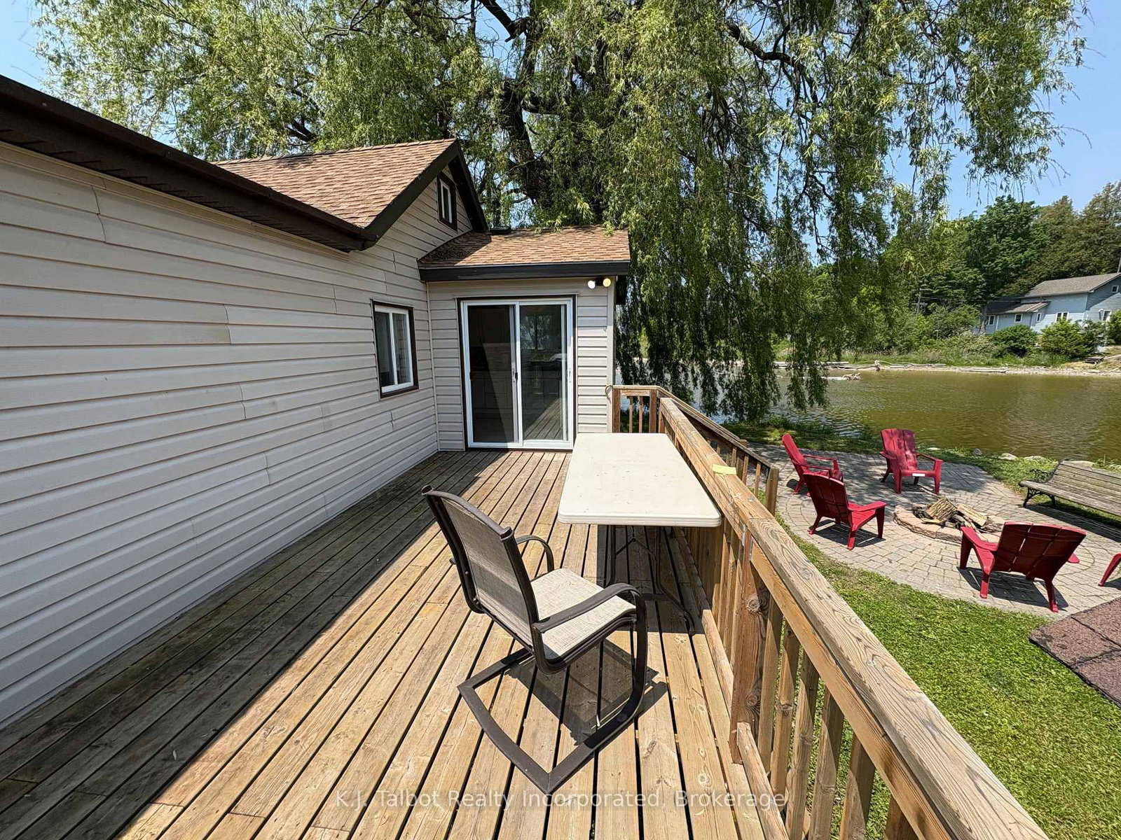 11 Apple Lane • Ashfield-Colborne-Wawanosh, ON photo 5