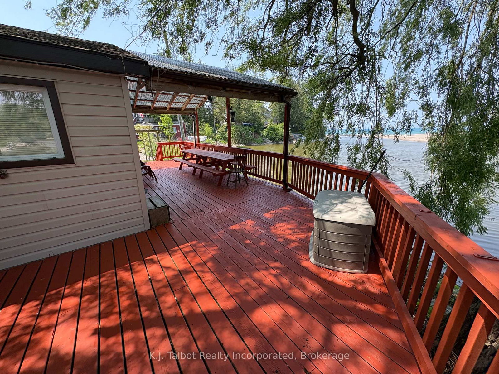 11 Apple Lane • Ashfield-Colborne-Wawanosh, ON photo 8