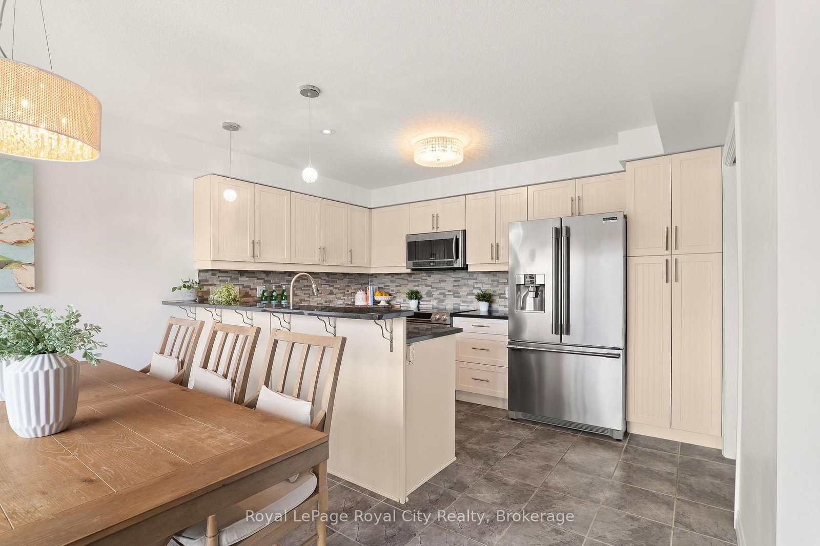 28 Newcastle Court - Photo 13