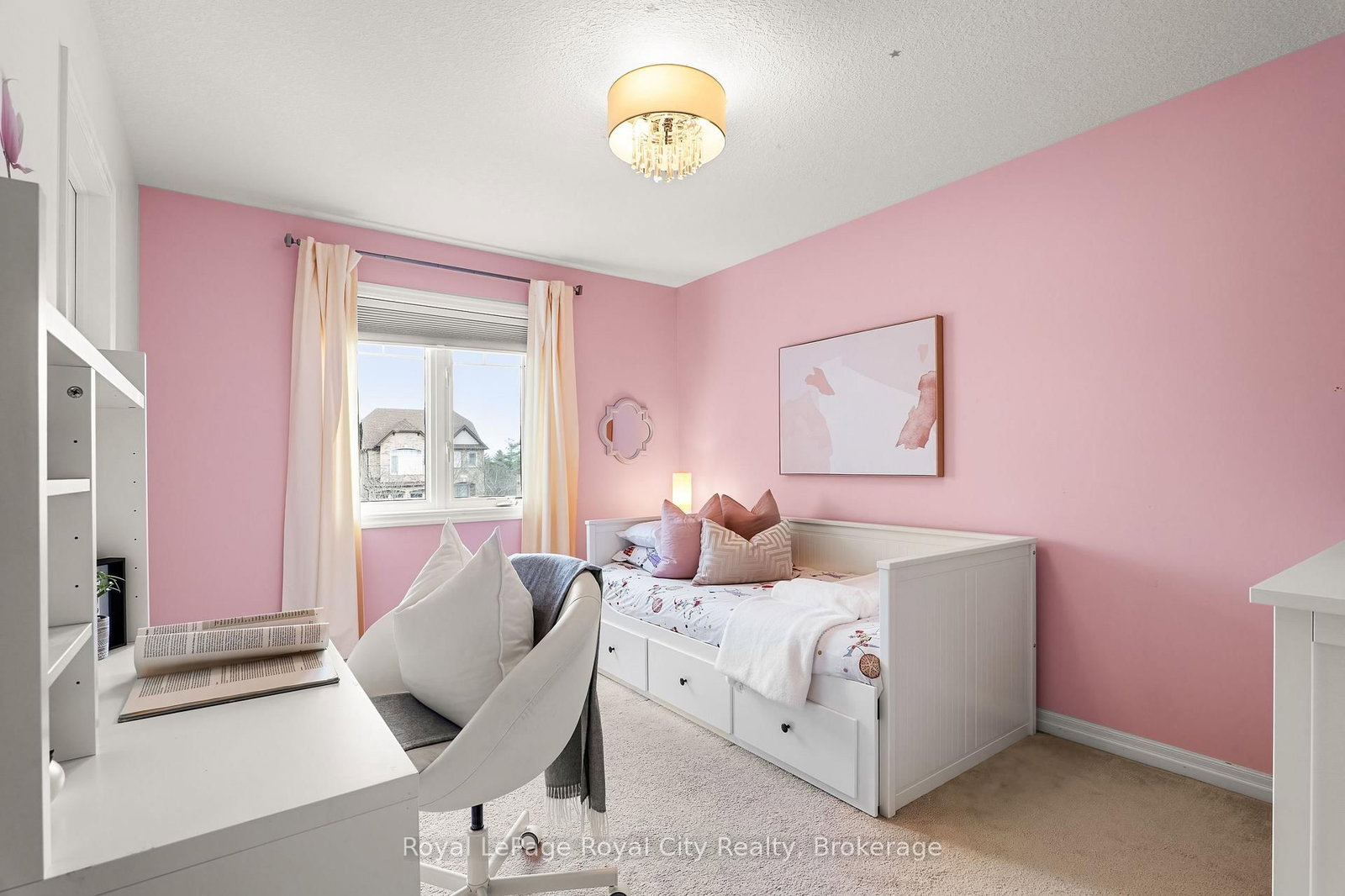 28 Newcastle Court - Photo 32