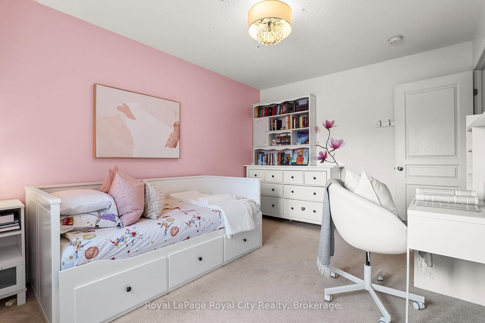 28 Newcastle Court - Photo 33