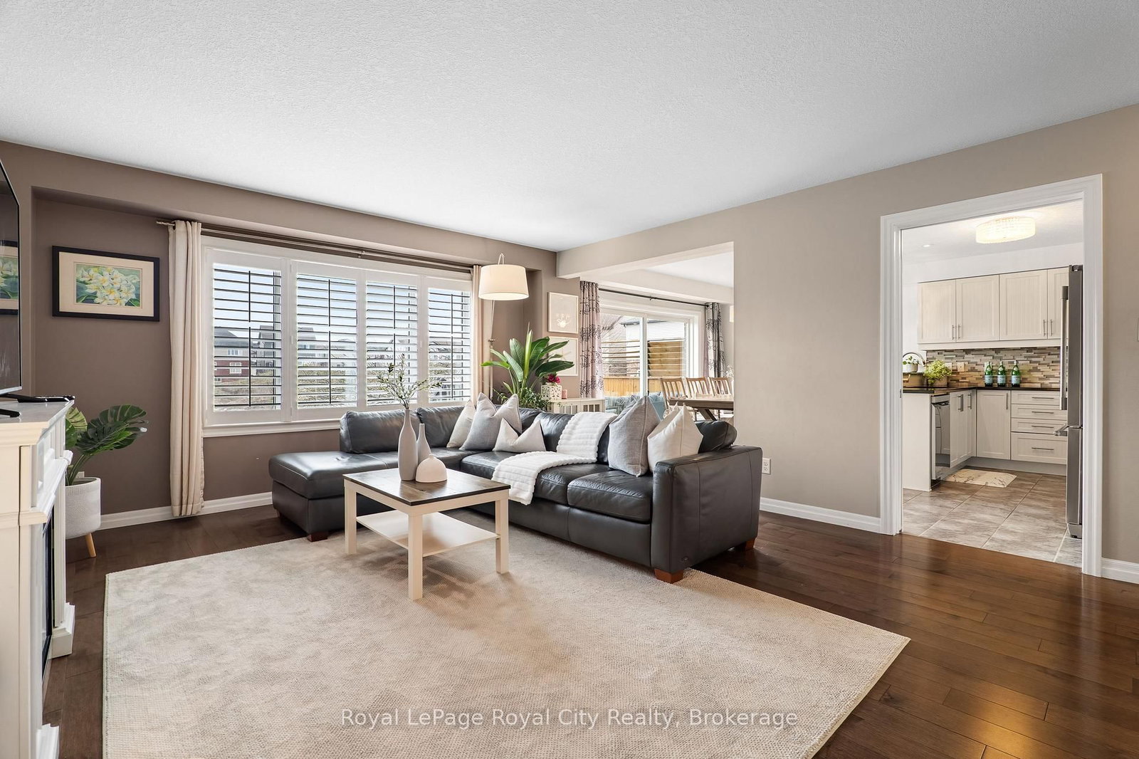 28 Newcastle Court - Photo 8