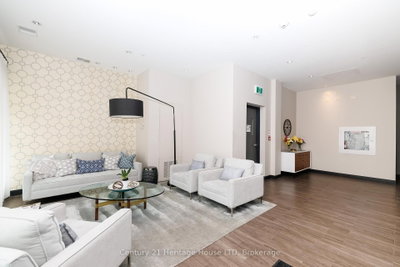 Unit 402 — 520 North Service Road — photo 4