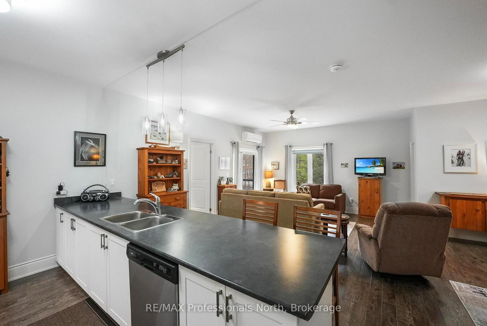 75 Wallings Road, Unit 201 - Photo 12