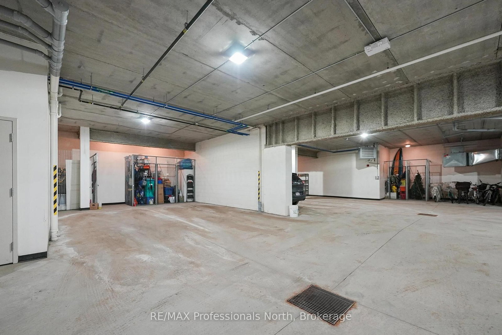 75 Wallings Road, Unit 201 - Photo 32