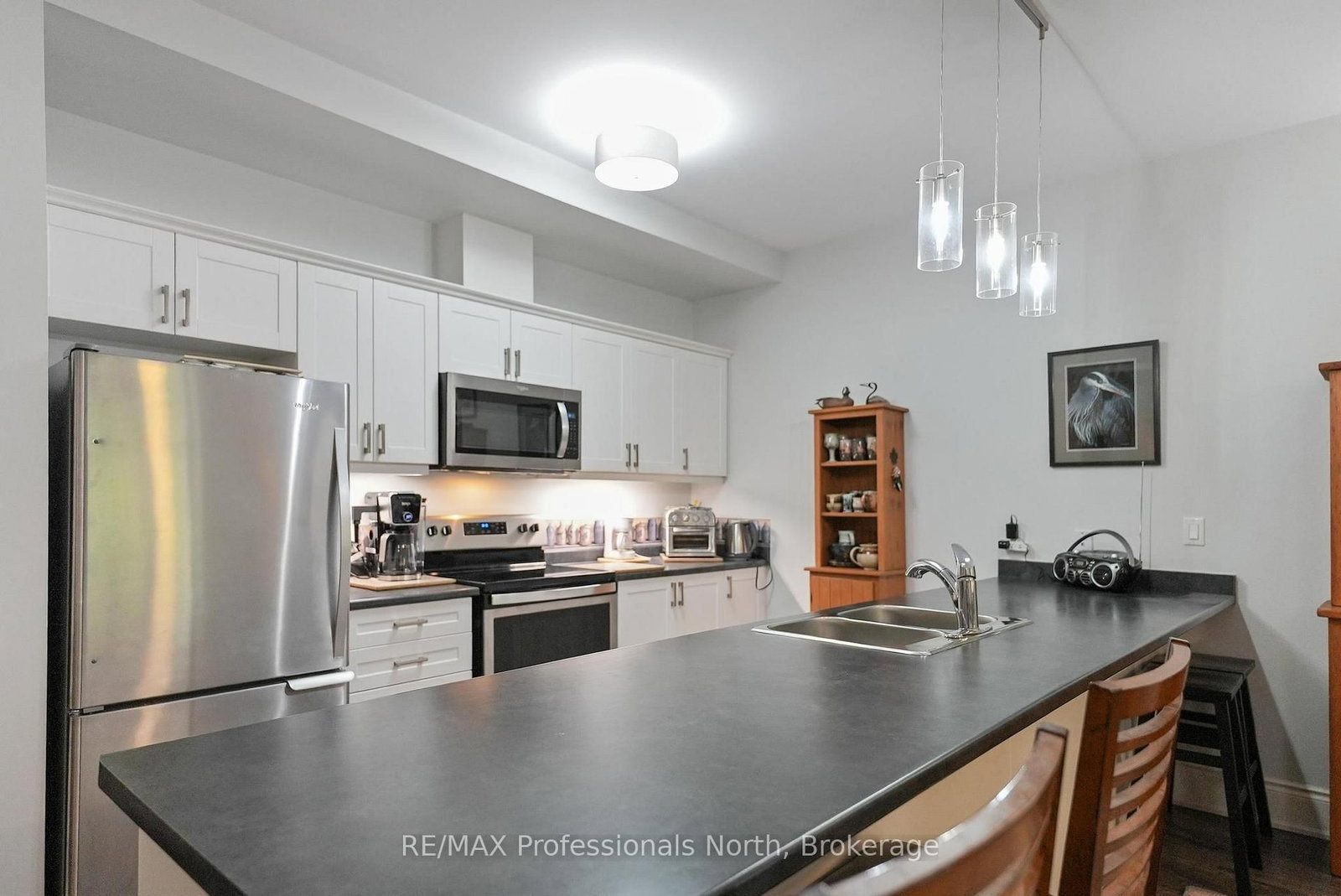 75 Wallings Road, Unit 201 - Photo 9