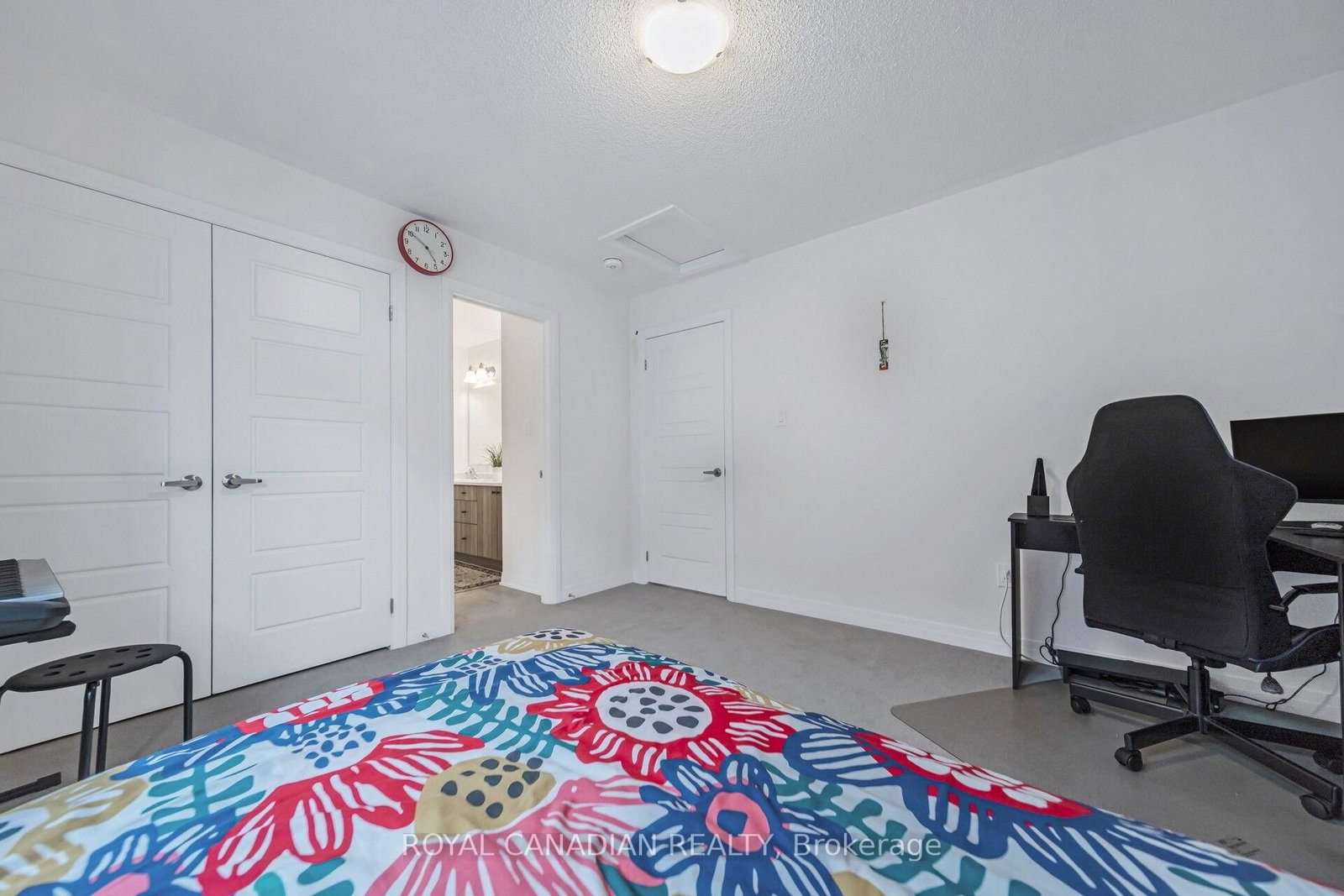 87 Soules Square - Photo 36