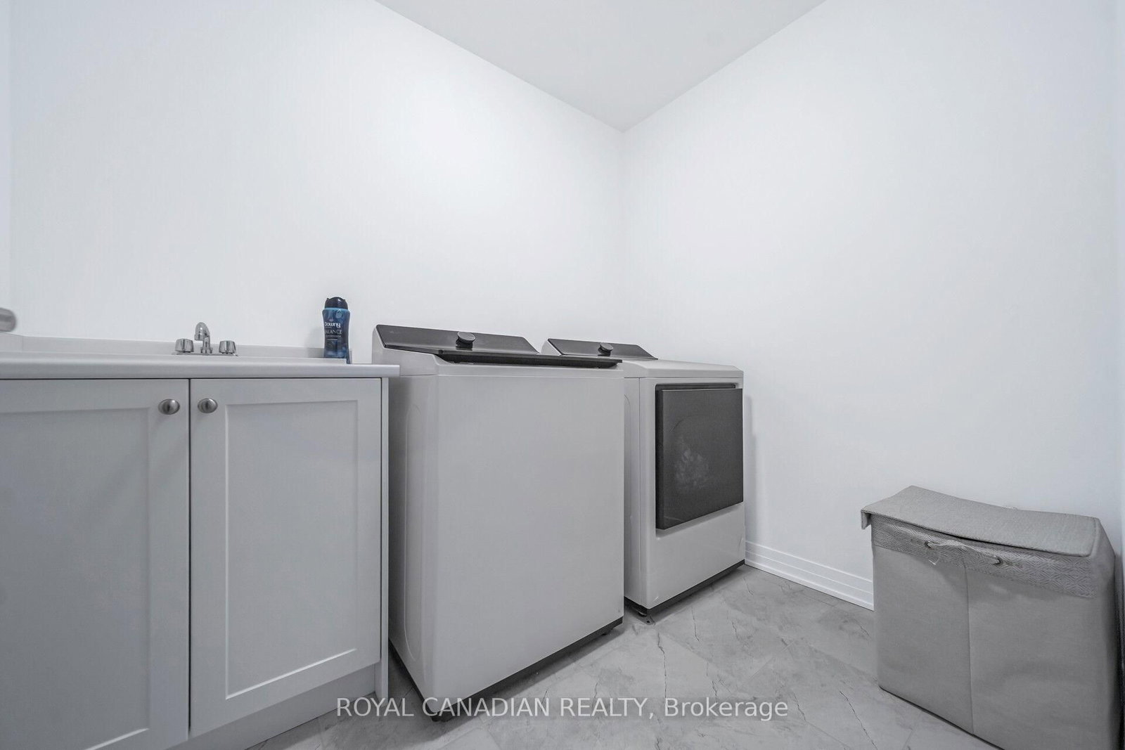 87 Soules Square - Photo 45