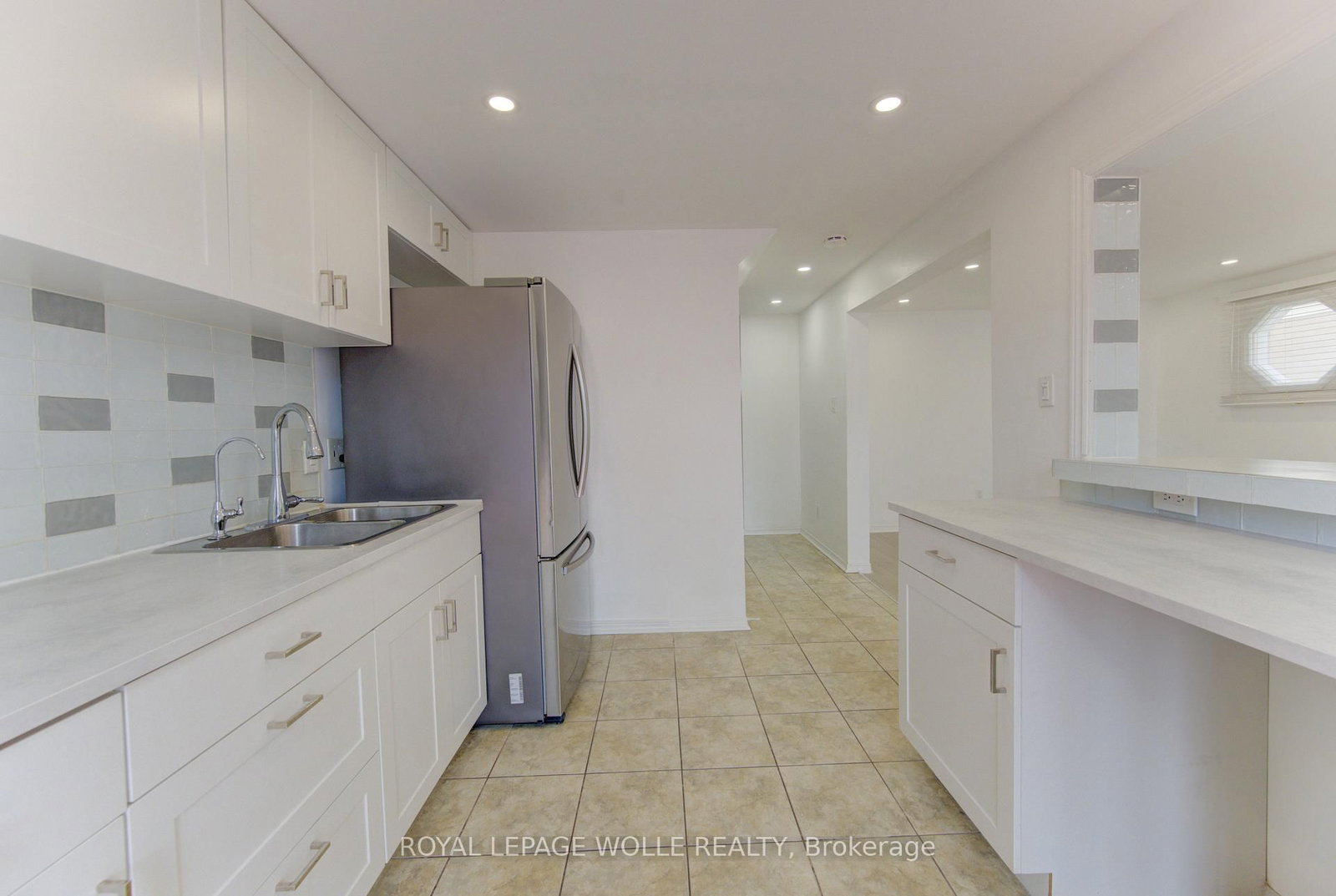 51 Camrose Court - Photo 12