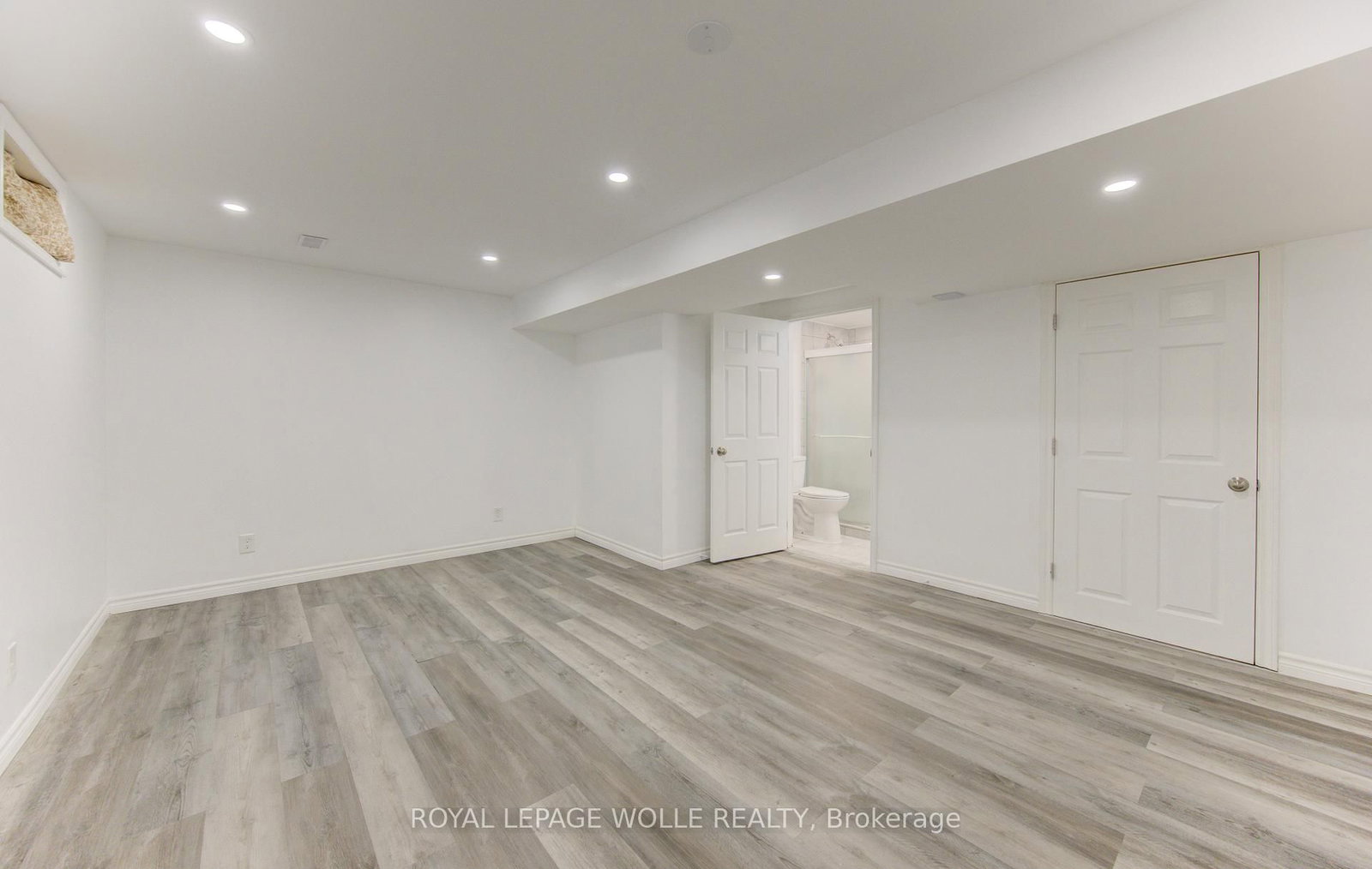 51 Camrose Court - Photo 28