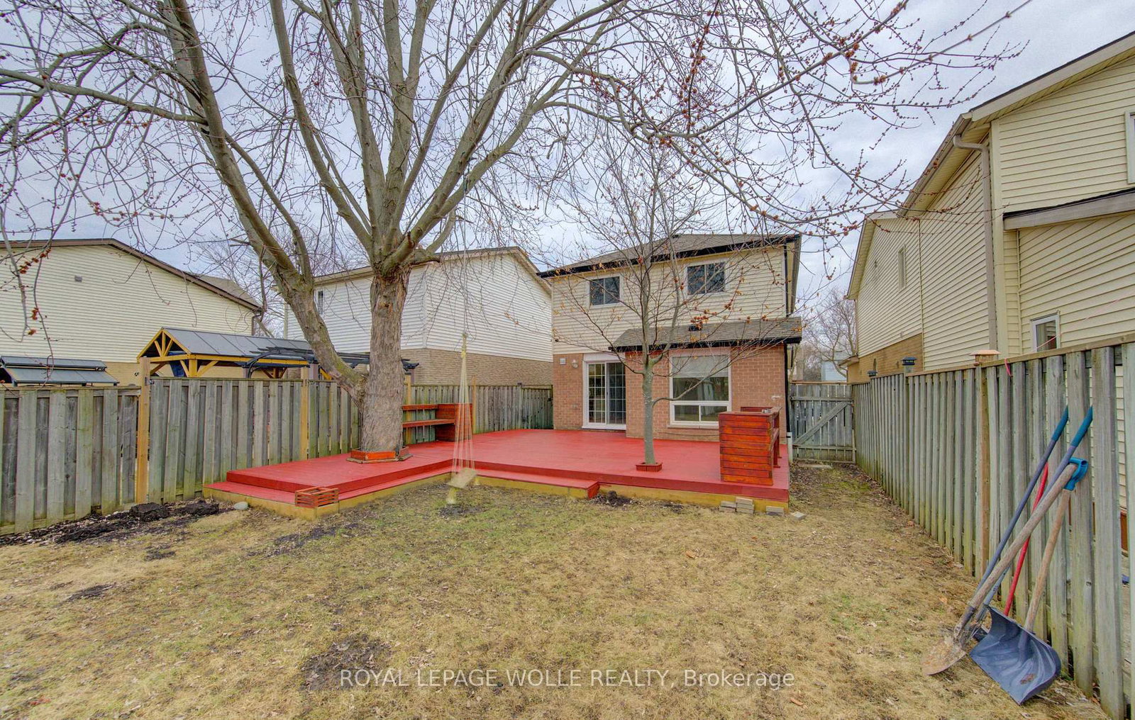 51 Camrose Court - Photo 34