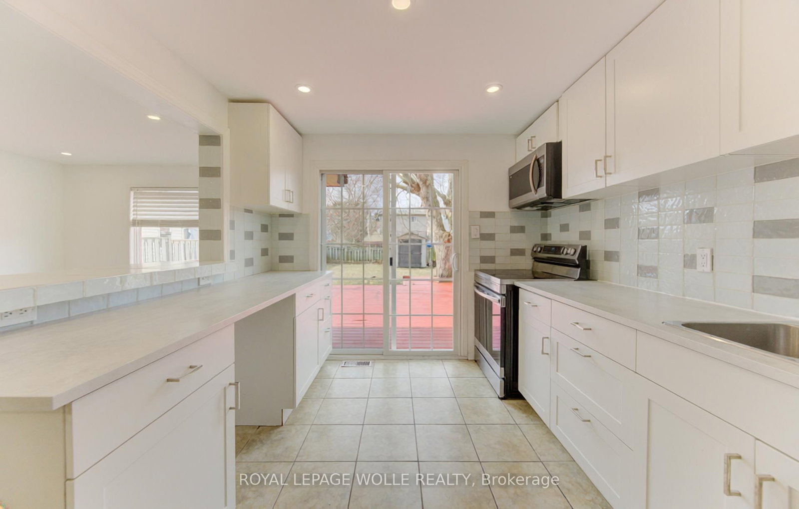 51 Camrose Court - Photo 8