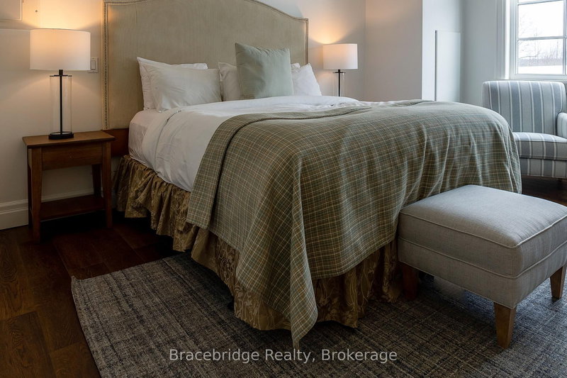 L207- B1/B2 - 1869 Muskoka Rd 118 Highway W, Muskoka Lakes, P1L 1W8 | Image 3