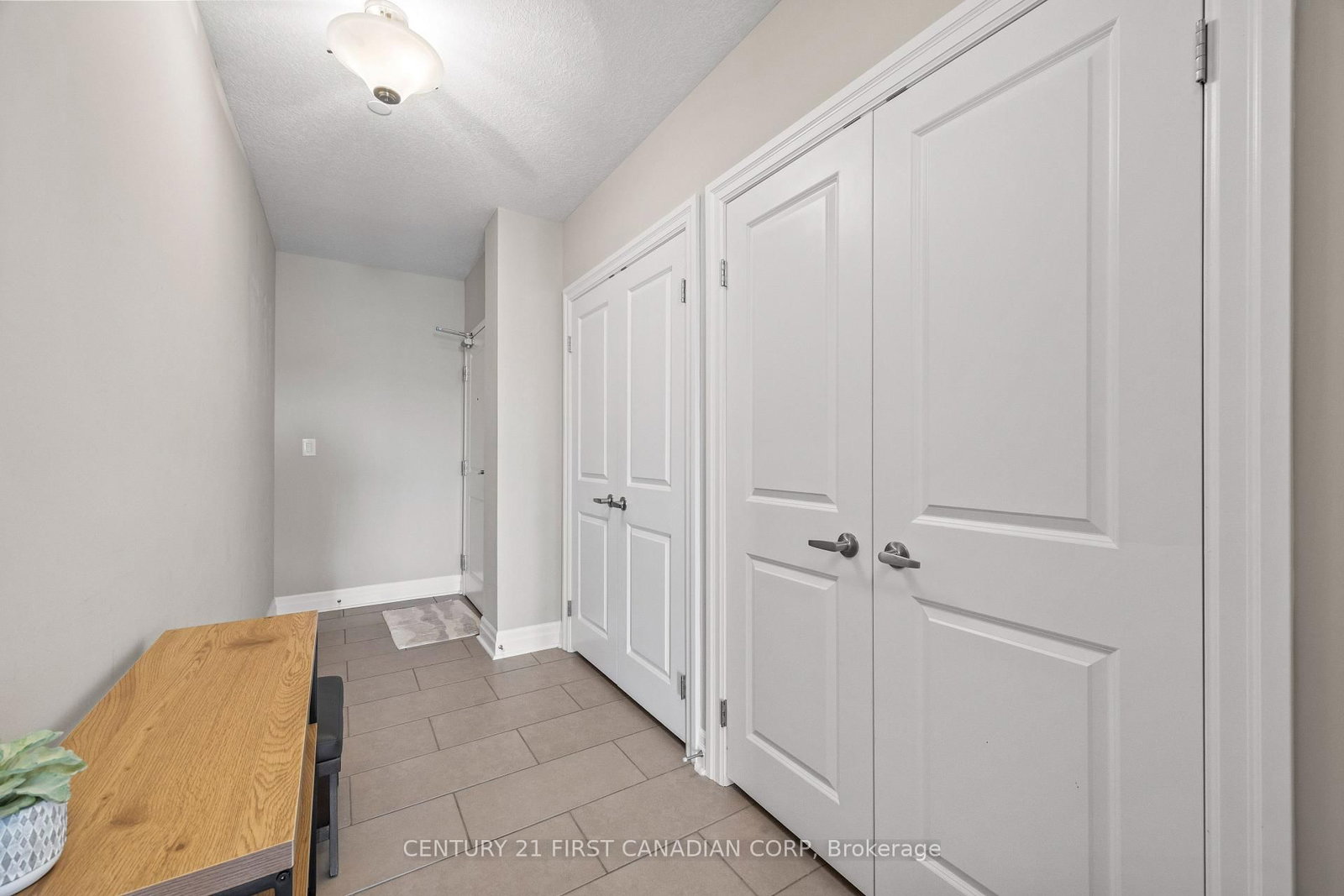 240 Villagewalk Boulevard, Unit 605 - Photo 12
