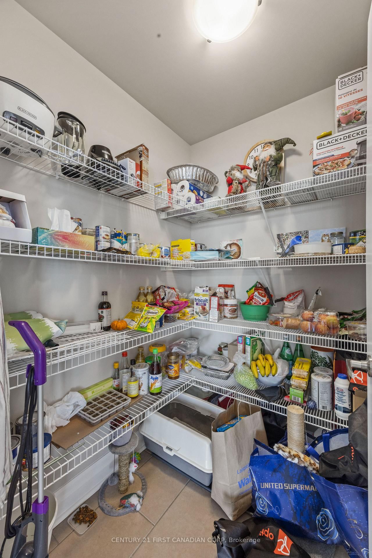 240 Villagewalk Boulevard, Unit 605 - Photo 20