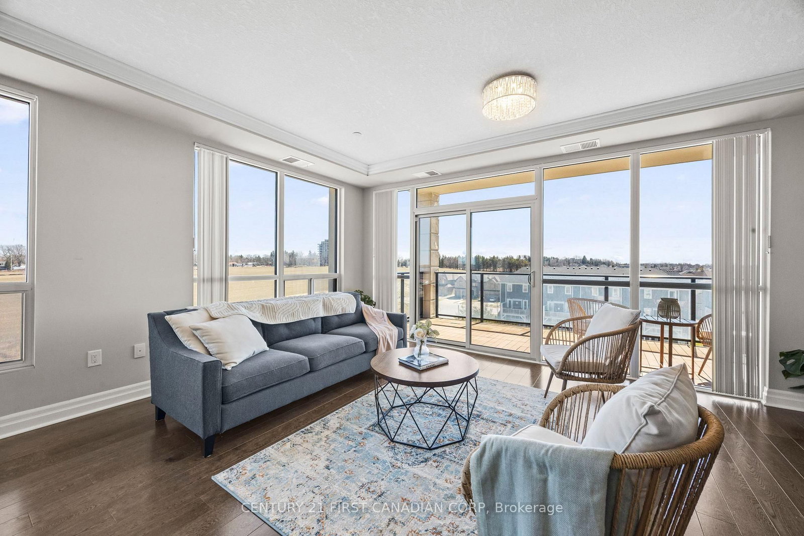 240 Villagewalk Boulevard, Unit 605 - Photo 23