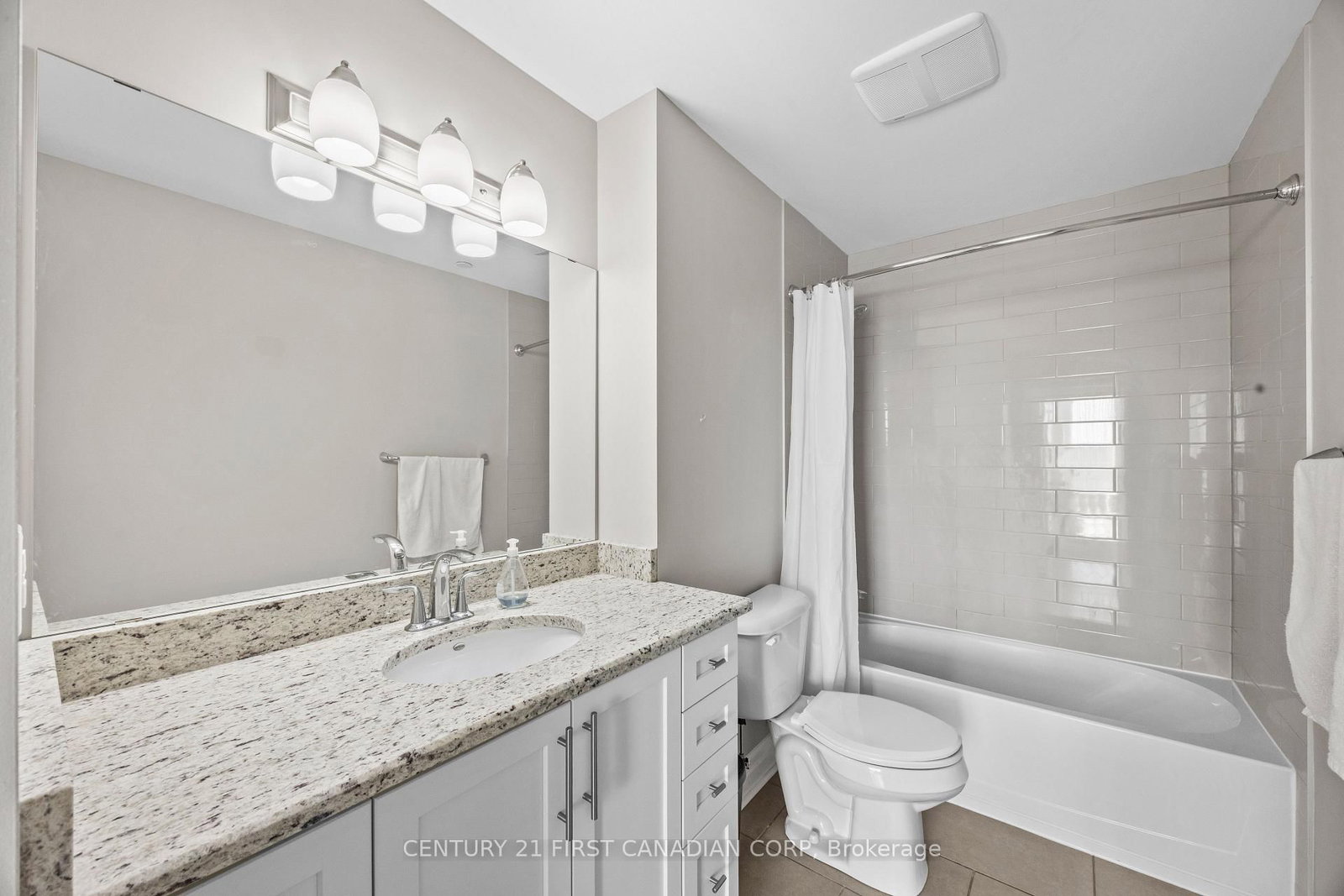 240 Villagewalk Boulevard, Unit 605 - Photo 31