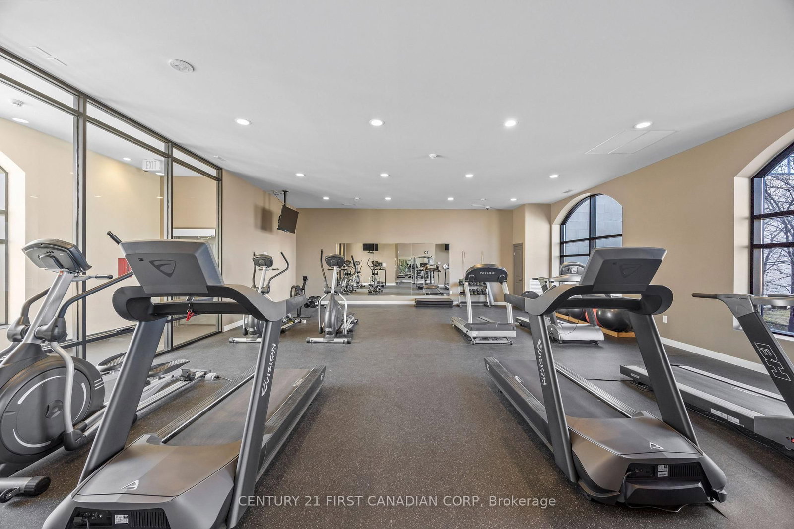 240 Villagewalk Boulevard, Unit 605 - Photo 4