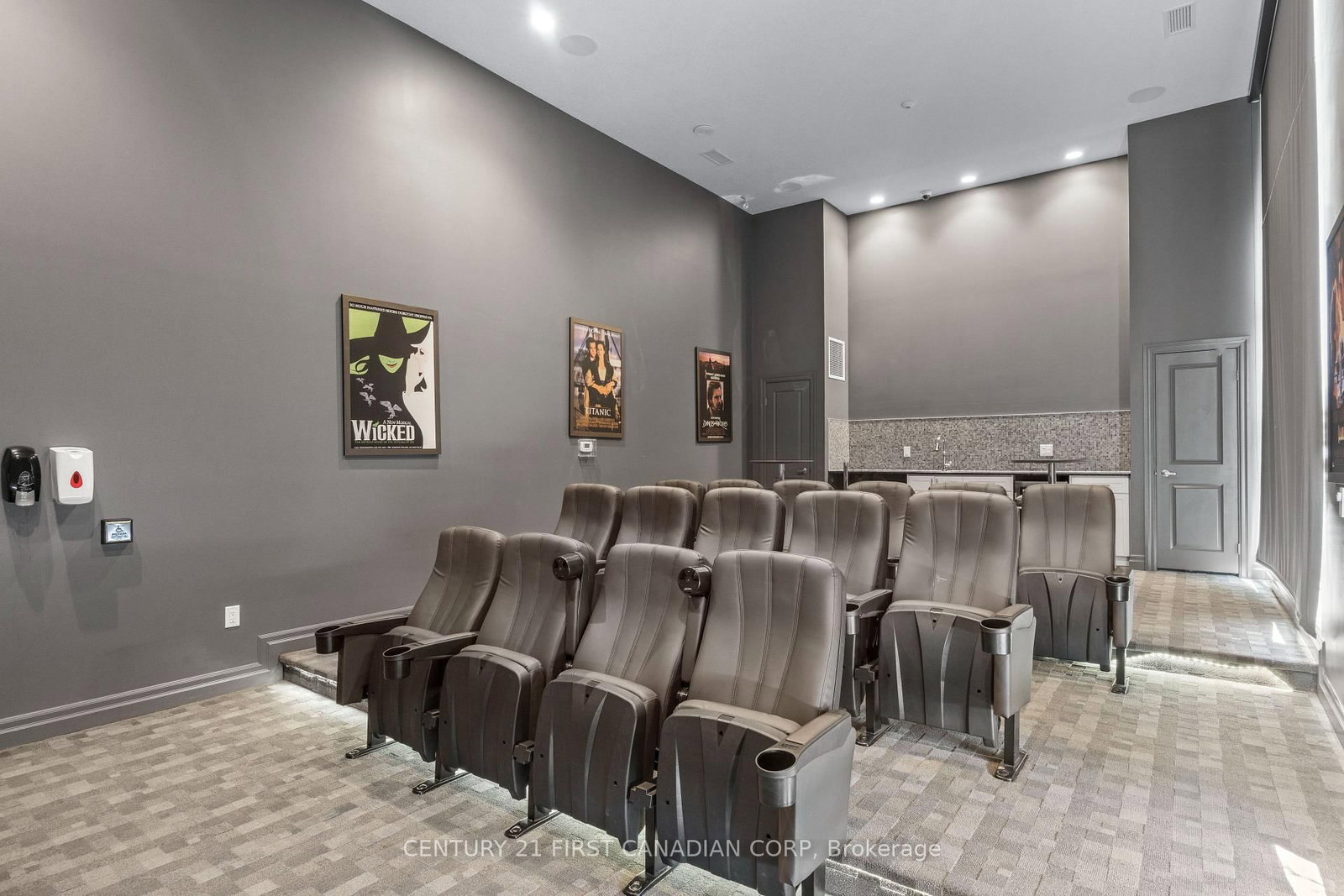 240 Villagewalk Boulevard, Unit 605 - Photo 6