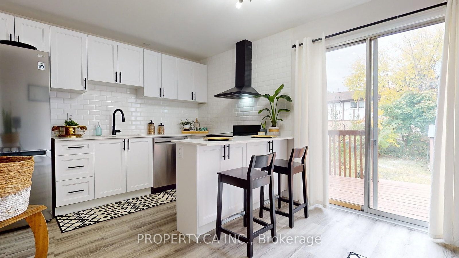 610 George Street N, Unit 5 - Photo 2