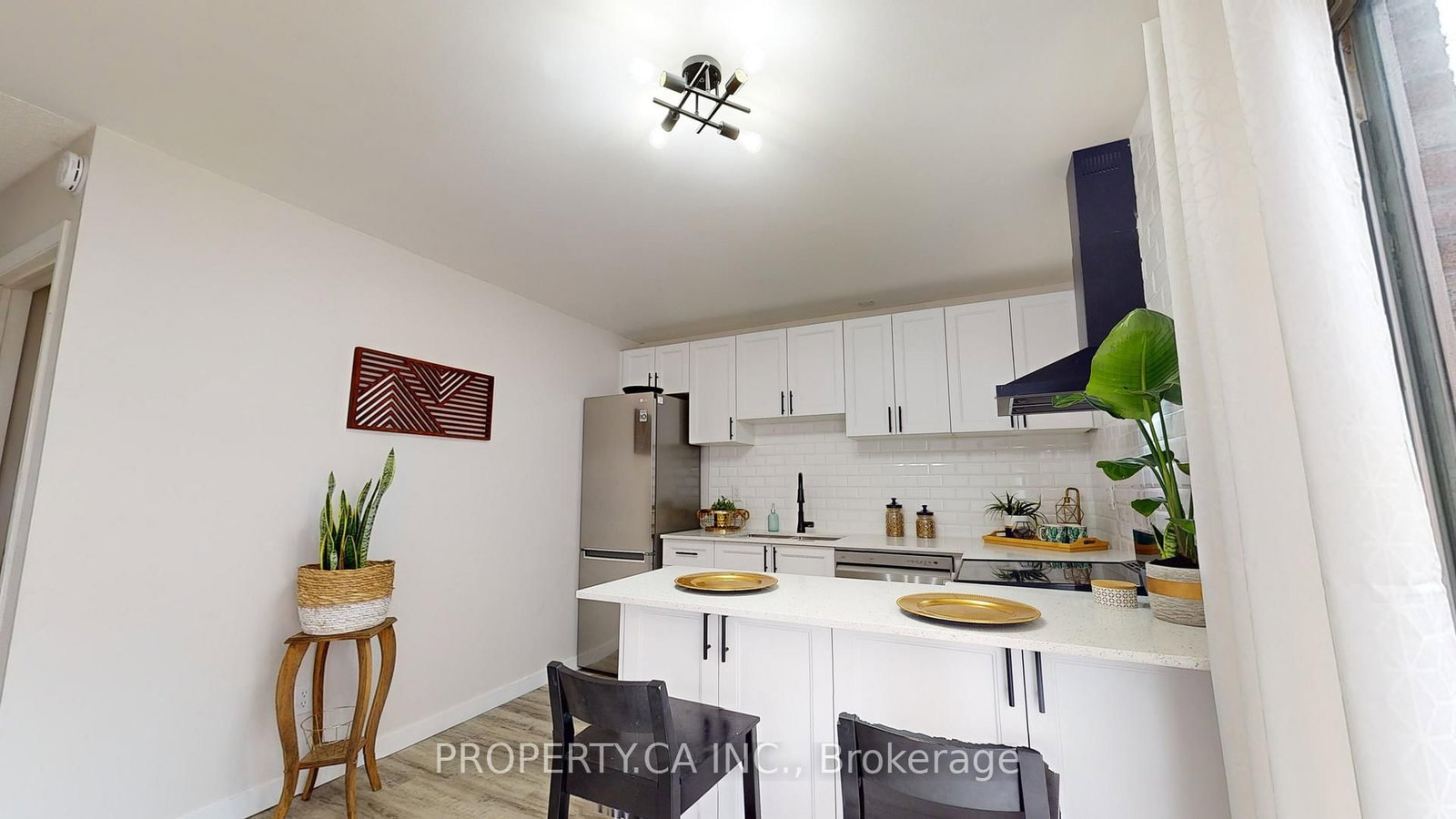 610 George Street N, Unit 5 - Photo 4