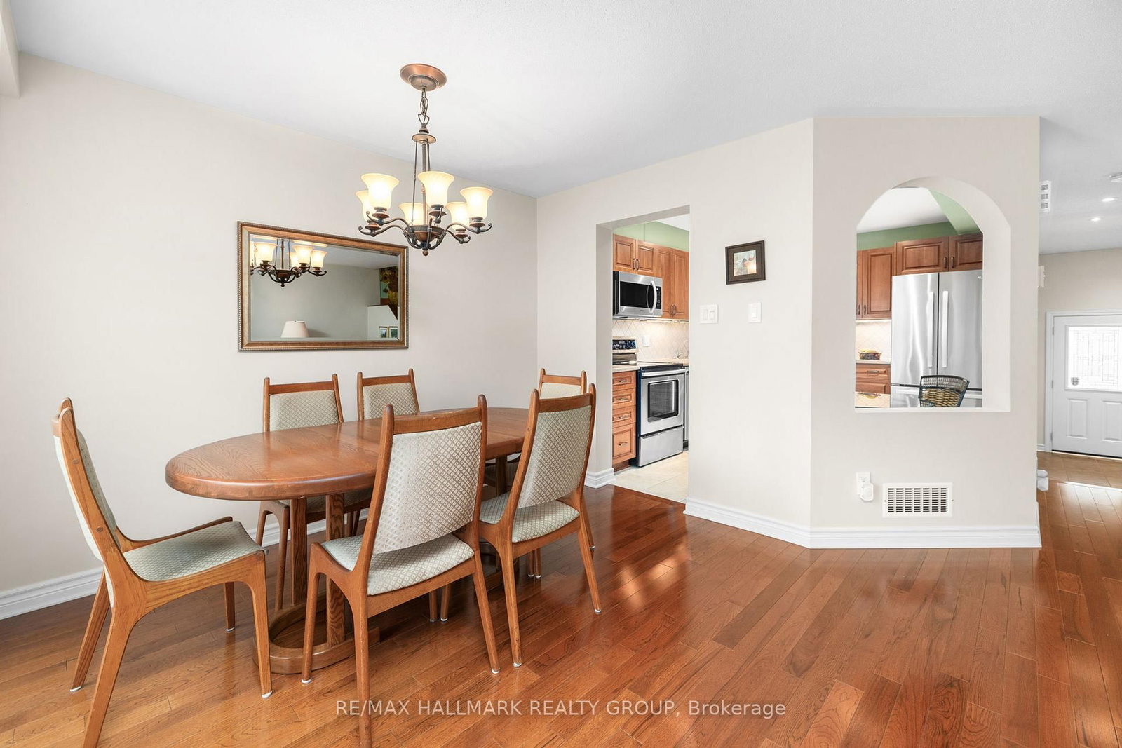 548 Langelier Avenue - Photo 11