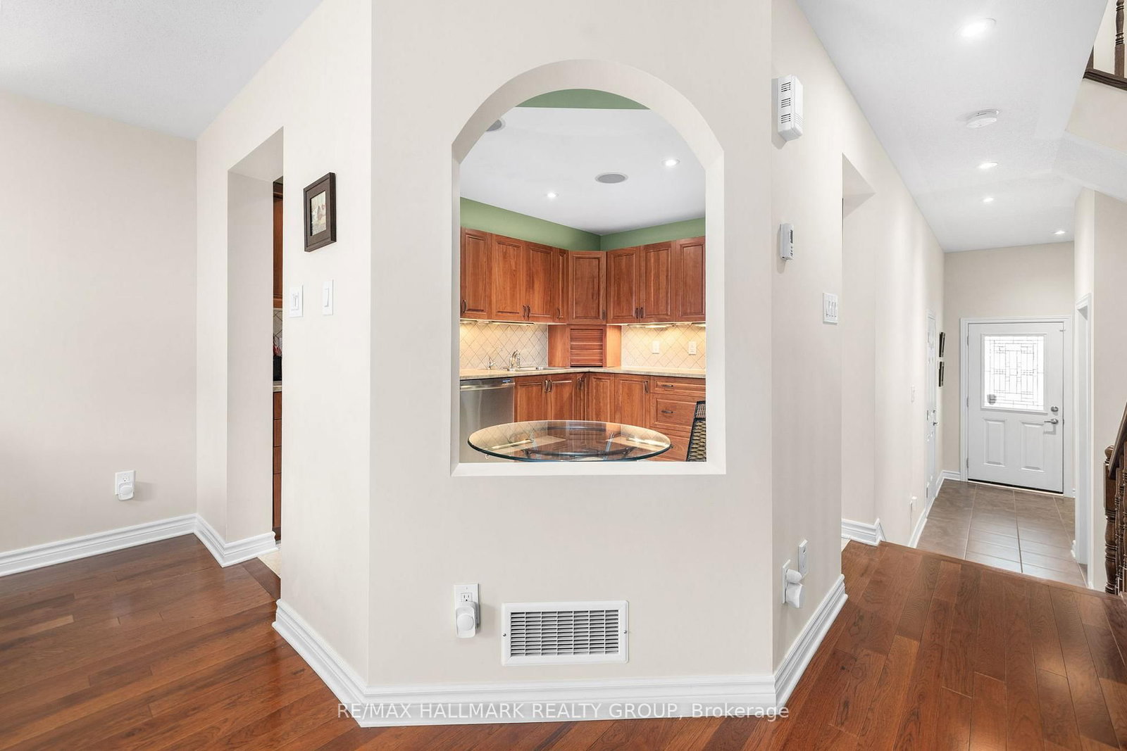 548 Langelier Avenue - Photo 12