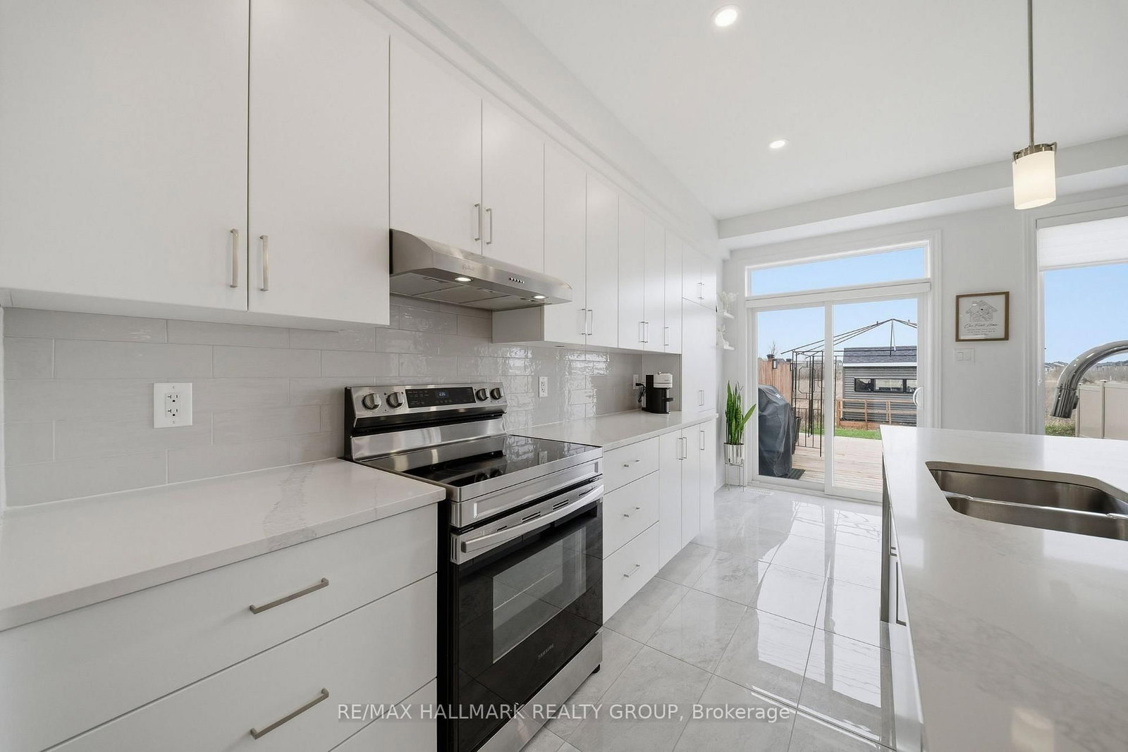 278 Livery Street - Photo 11