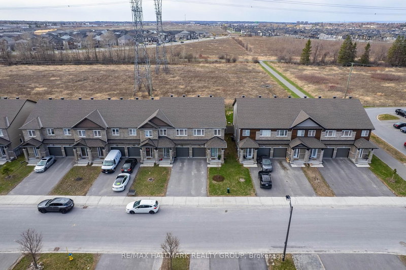278 Livery St, Stittsville, K2V 0S1 | Image 2