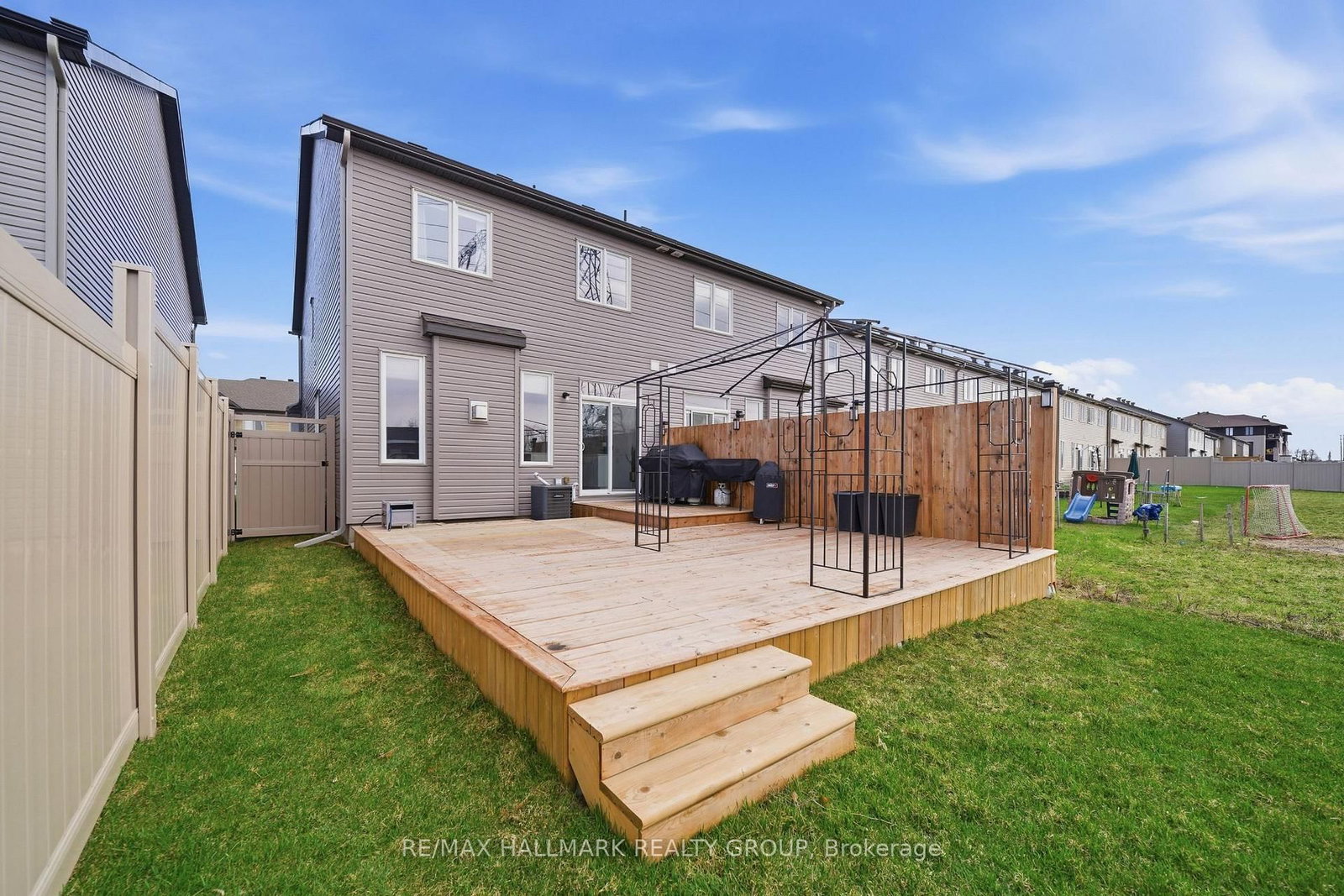 278 Livery Street - Photo 31