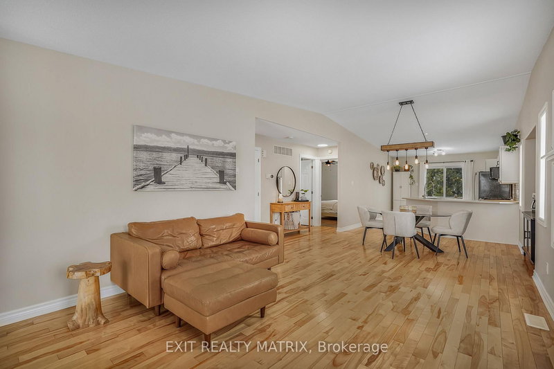 403 CENTENAIRE St, Russell, K0A 1W0 | Image 3