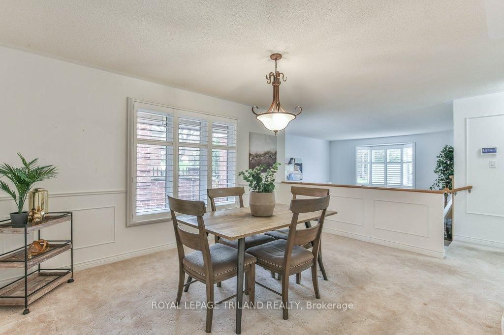 60 ROSECLIFFE Crescent, Unit 8 - Photo 21