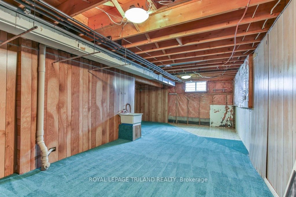 60 ROSECLIFFE Crescent, Unit 8 - Photo 44