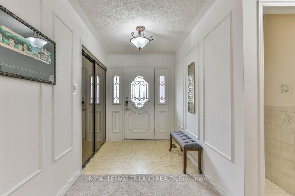 60 ROSECLIFFE Crescent, Unit 8 - Photo 5