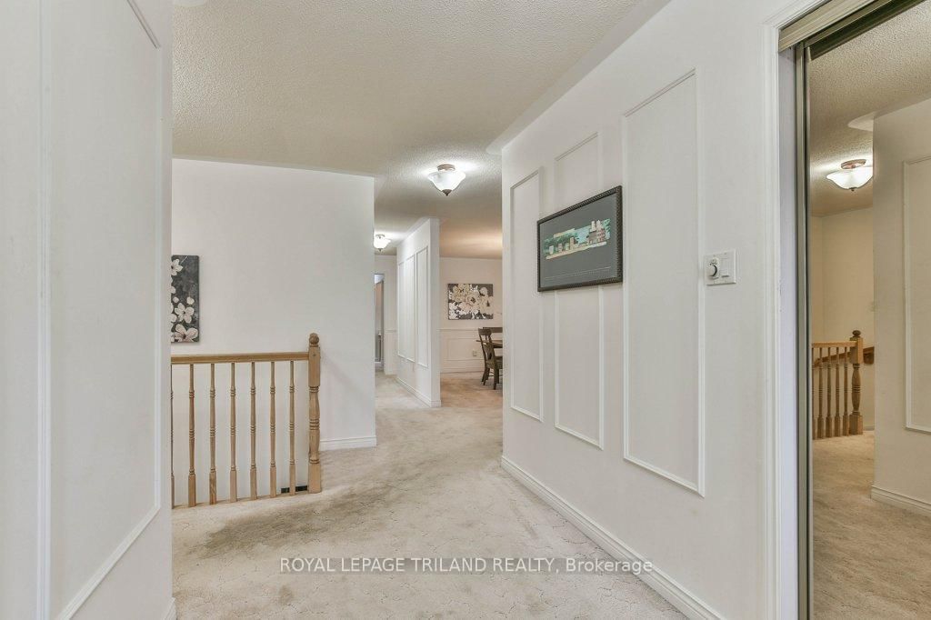 60 ROSECLIFFE Crescent, Unit 8 - Photo 6