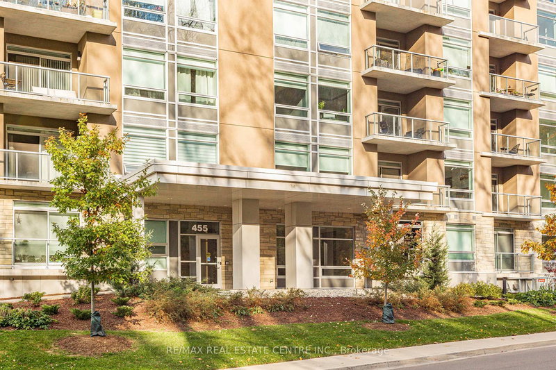 208 - 455 Charlton Avenue E