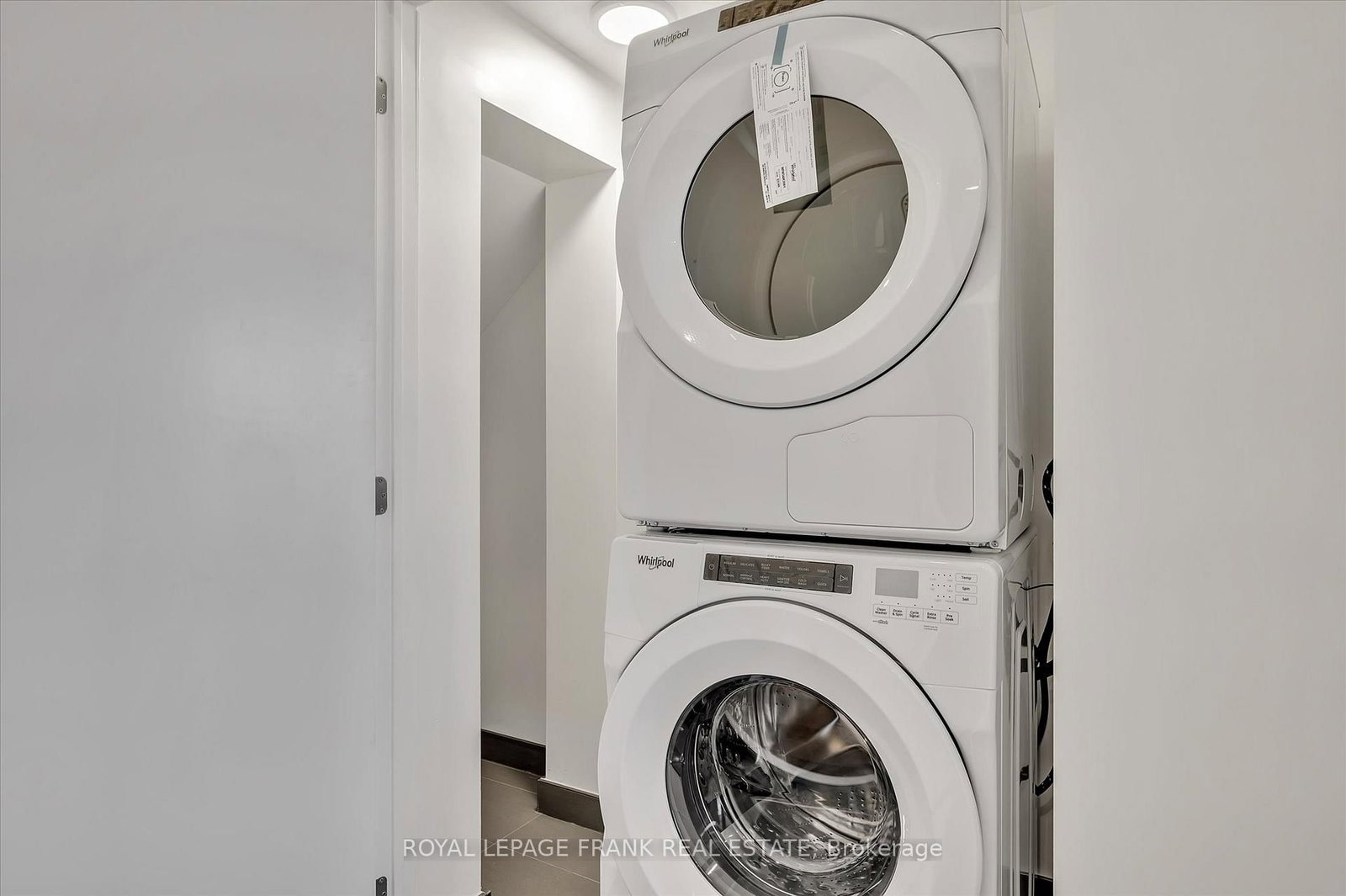 195 Hunter Street, Unit 902 - Photo 17