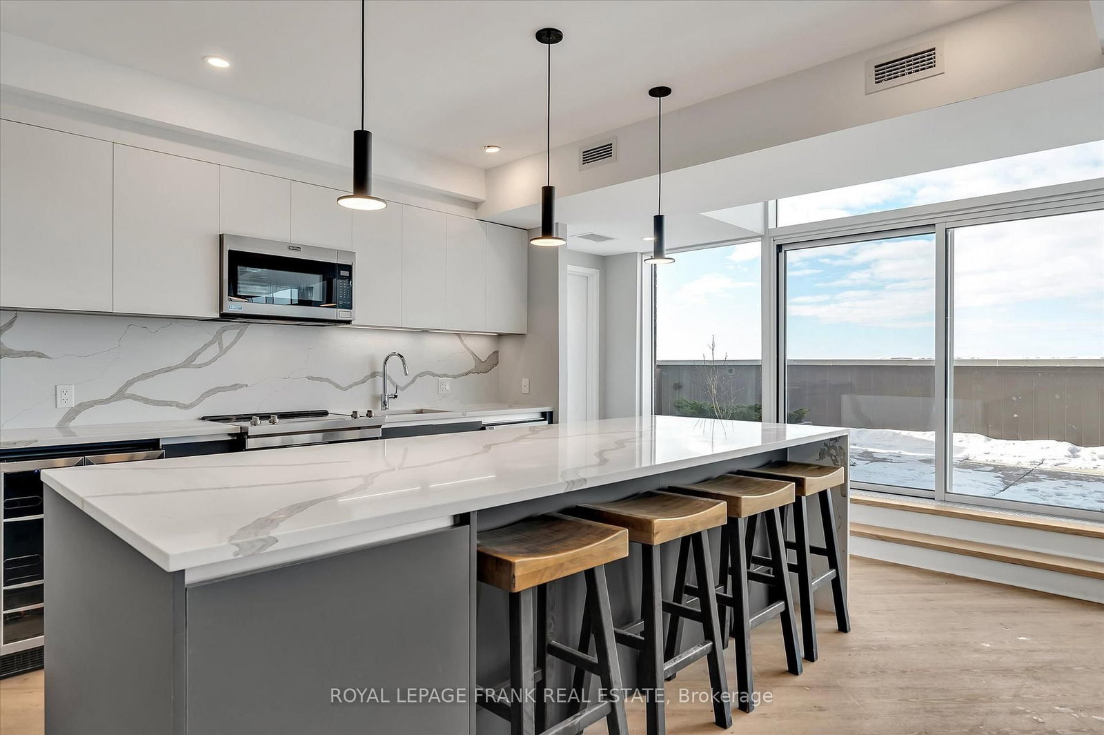 195 Hunter Street, Unit 902 - Photo 31