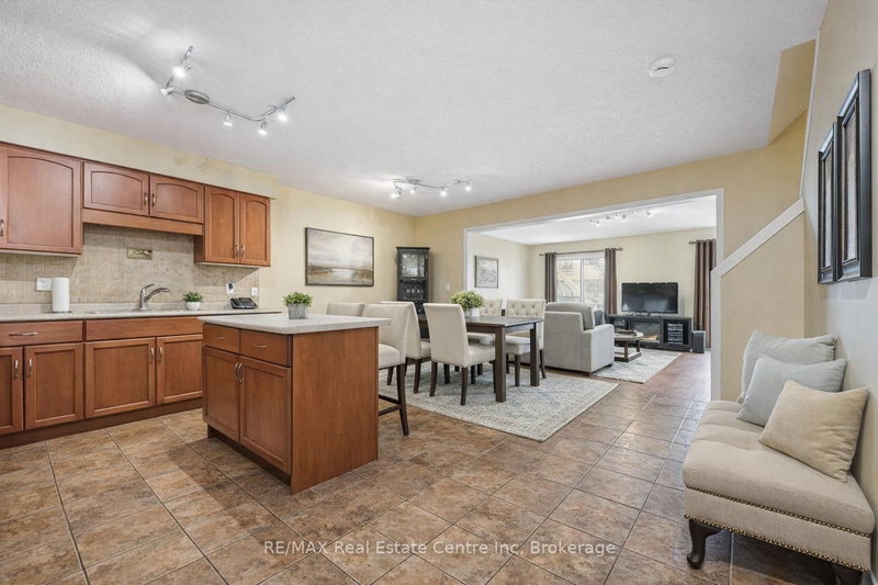 38 - 210 DAWN Ave, Guelph, N1G 5L5 | Image 2