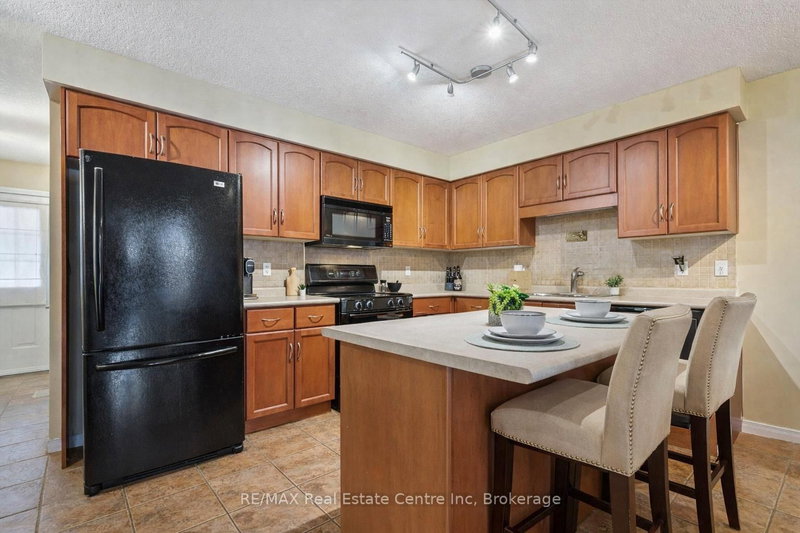 38 - 210 DAWN Ave, Guelph, N1G 5L5 | Image 3