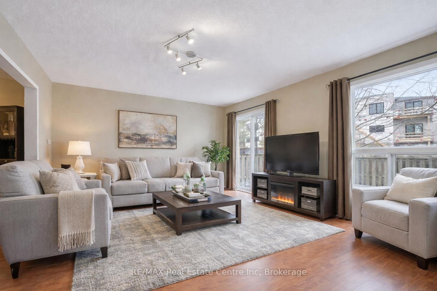 210 DAWN Avenue, Unit 38 - Photo 4