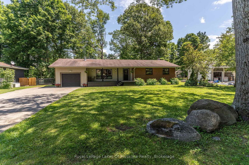 220 Alexander St, Gravenhurst, Ontario