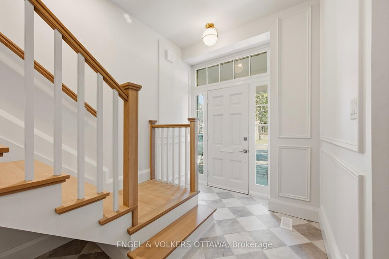 35 MacKay St, Ottawa, K1M 2B2 | Image 2