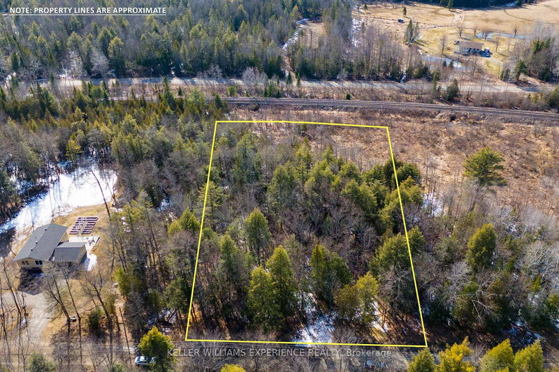 1042 Art Crisp Rd, Gravenhurst, P0E 1N0 | Image 2