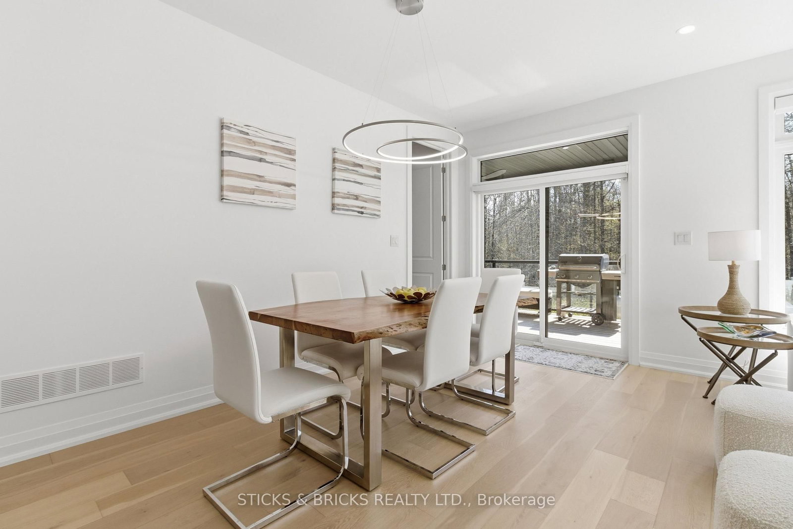 9150 Willoughby Drive, Unit 19 - Photo 17