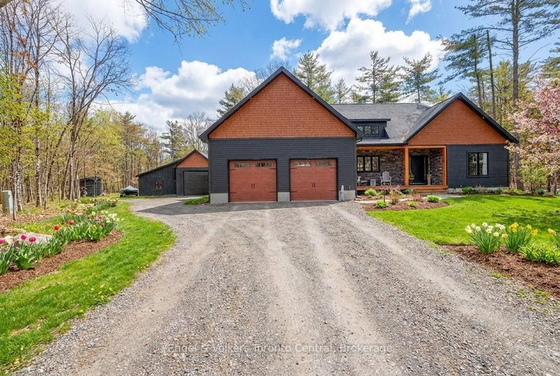 1107 Xavier St, Gravenhurst, Ontario