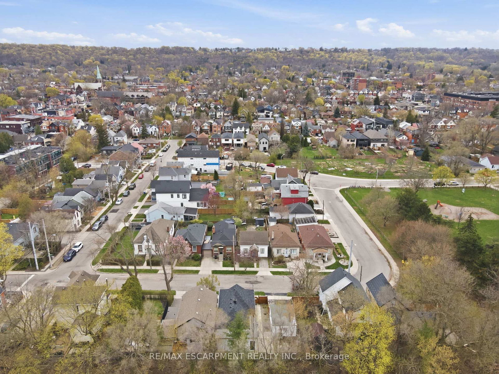 390 Hunter Street W - Photo 35