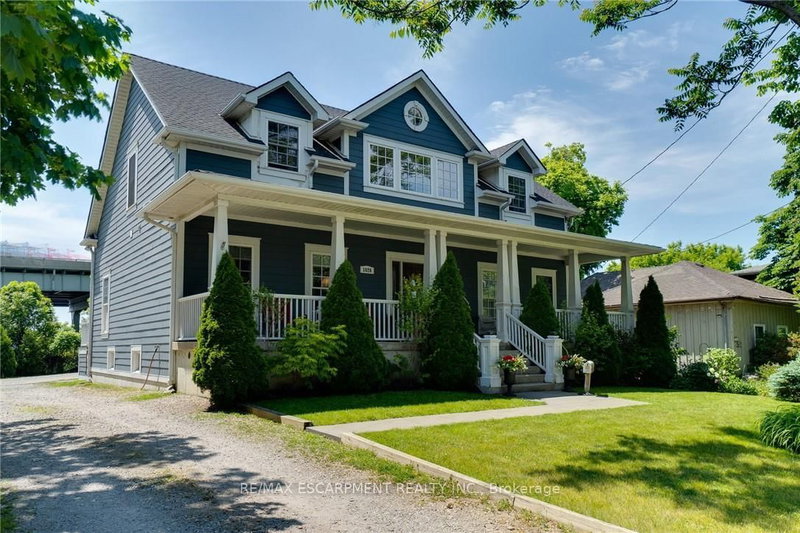 1026 Beach Blvd, Hamilton, L8H 6Z4 | Image 2