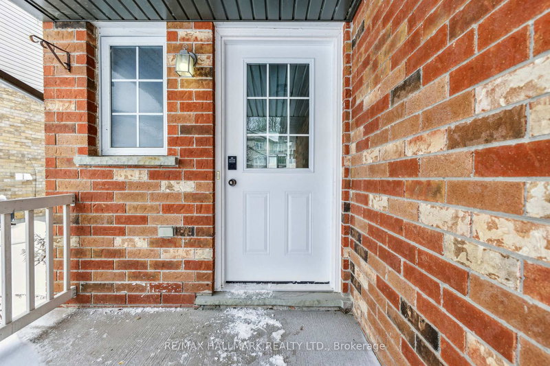 213 Snowdrop Cres, Kitchener, N2E 4C2 | Image 3